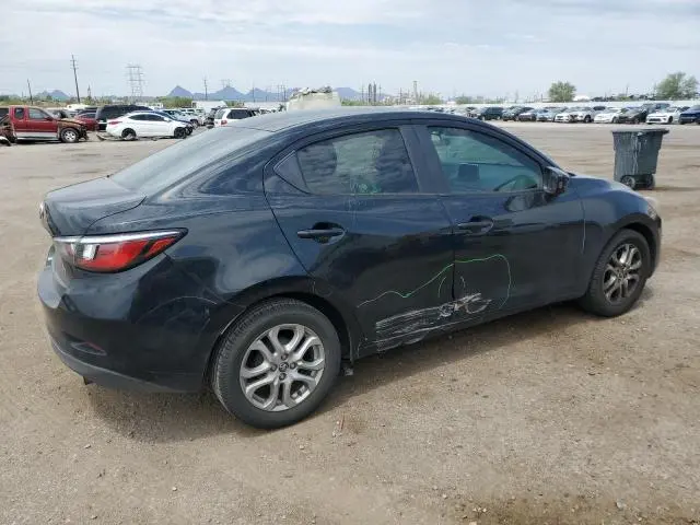 2017 TOYOTA YARIS IA   