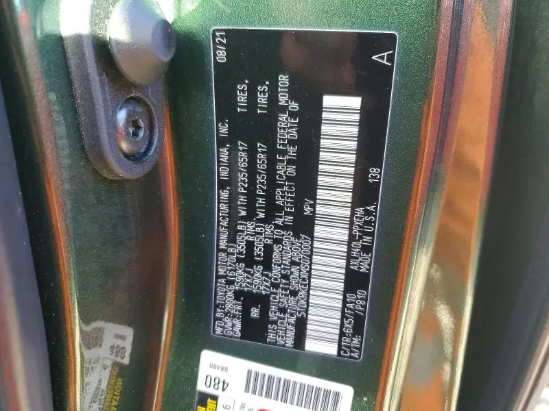 2021 TOYOTA SIENNA LE 8-PASSENGER  