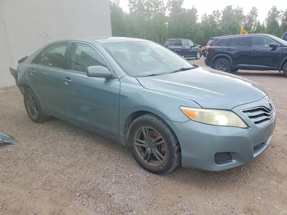 2011 TOYOTA CAMRY LE  