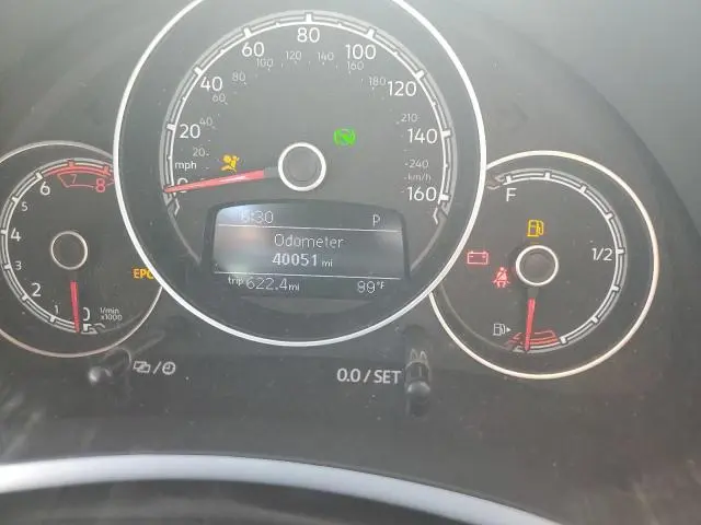 2019 VOLKSWAGEN BEETLE SE  