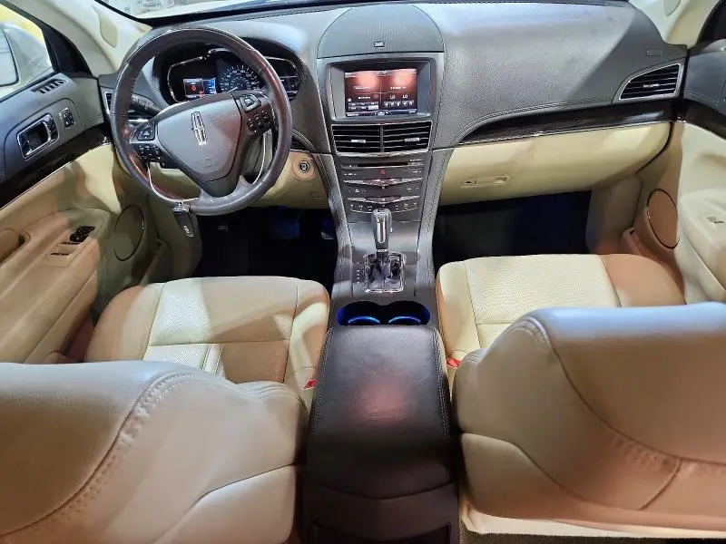 2015 LINCOLN MKT   