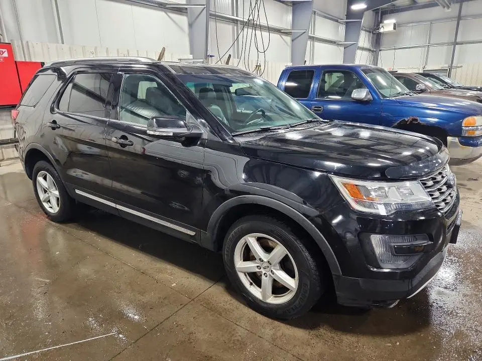 2016 FORD EXPLORER XLT  