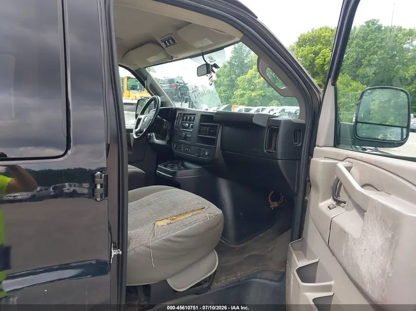 2017 CHEVROLET EXPRESS 3500 LT