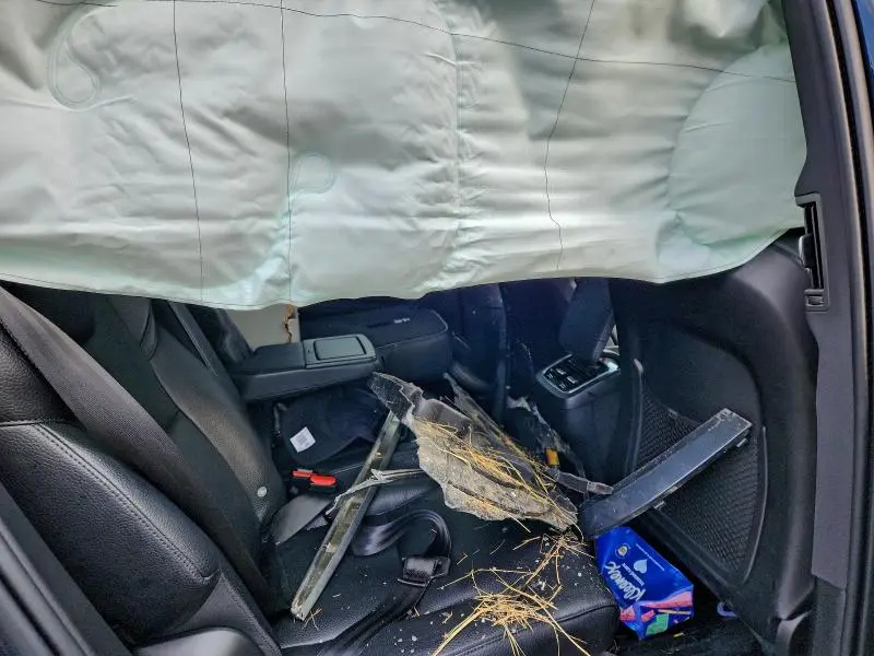 2021 VOLVO XC90 T6 MOMENTUM  