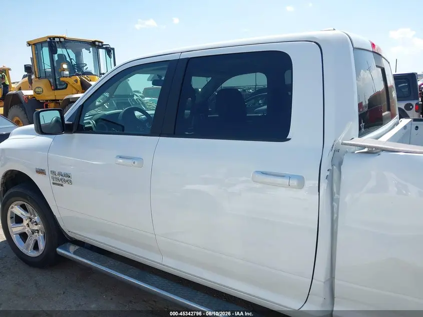 2019 RAM 1500 CLASSIC SLT  4X2 6'4 BOX