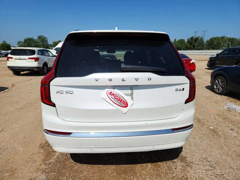 2026 VOLVO XC90 PLUS  
