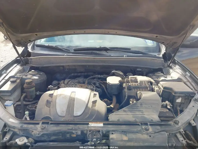 2011 HYUNDAI SANTA FE SE