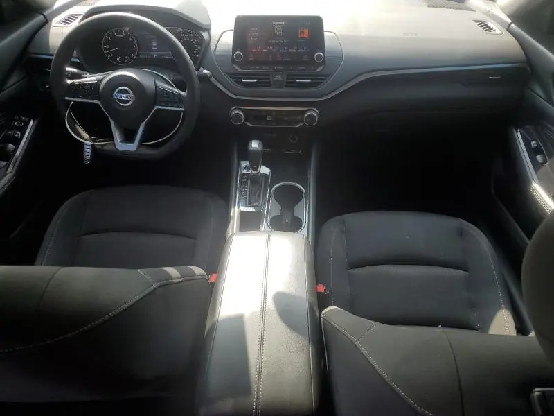 2021 NISSAN ALTIMA SV  