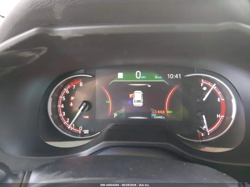 2025 TOYOTA RAV4 XLE