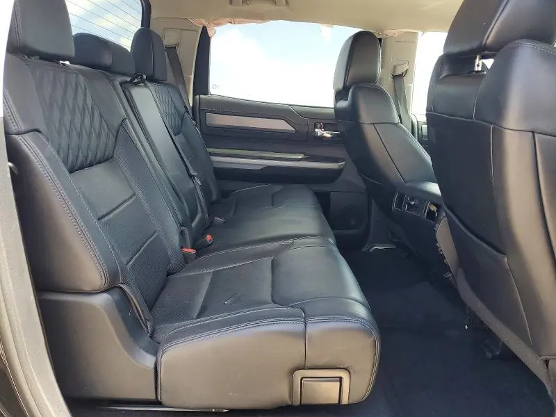 2019 TOYOTA TUNDRA PLATINUM  