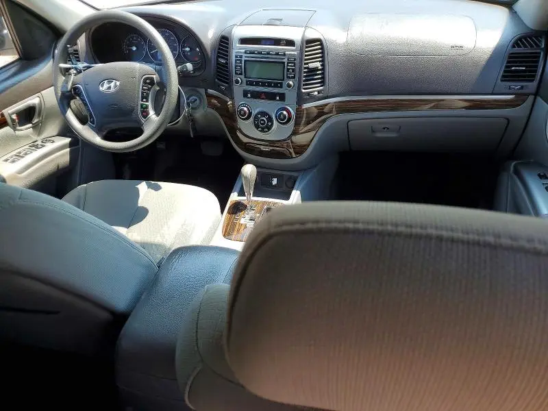 2010 HYUNDAI SANTA FE GLS  