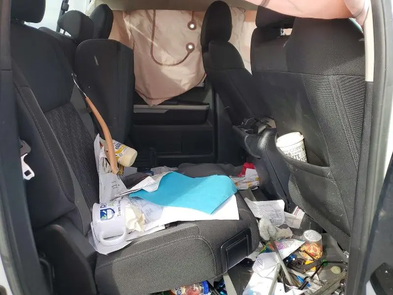 2017 TOYOTA TUNDRA SR5  