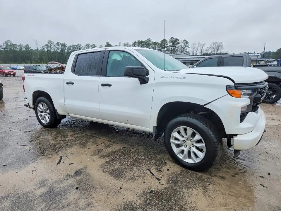 2024 CHEVROLET SILVERADO K1500 CUSTOM  