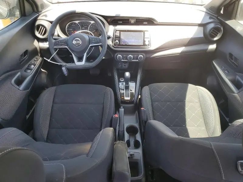 2019 NISSAN KICKS S  