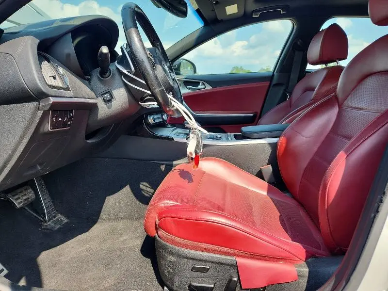 2018 KIA STINGER GT2  