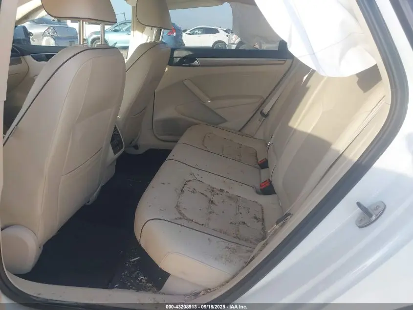 2017 VOLKSWAGEN PASSAT 1.8T SE