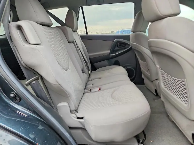 2011 TOYOTA RAV4 BASE  