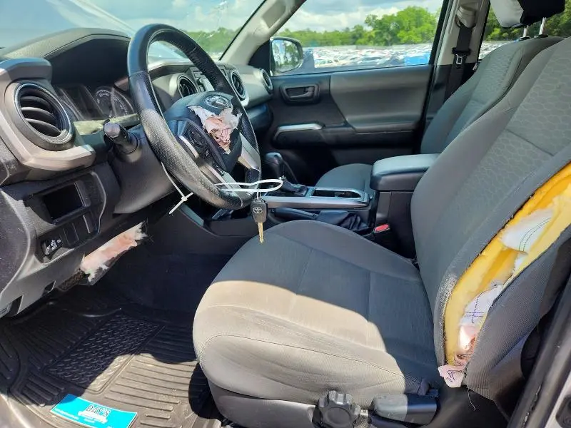 2016 TOYOTA TACOMA SR5 V6  