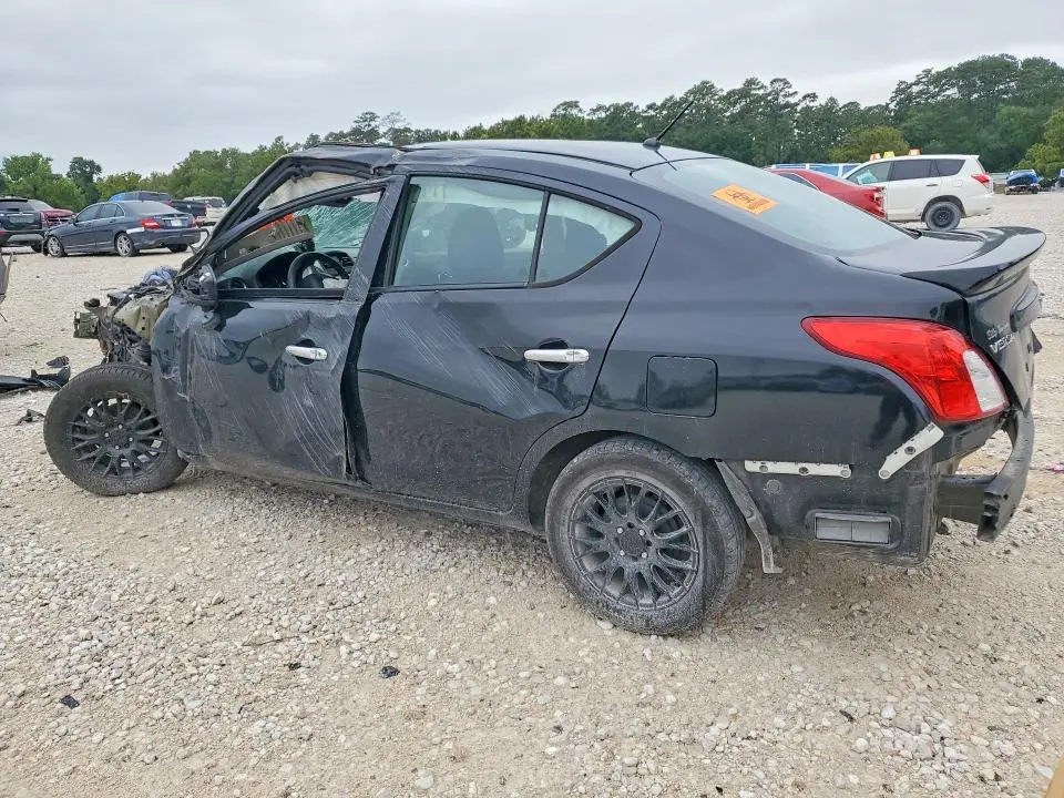 2019 NISSAN VERSA SV  