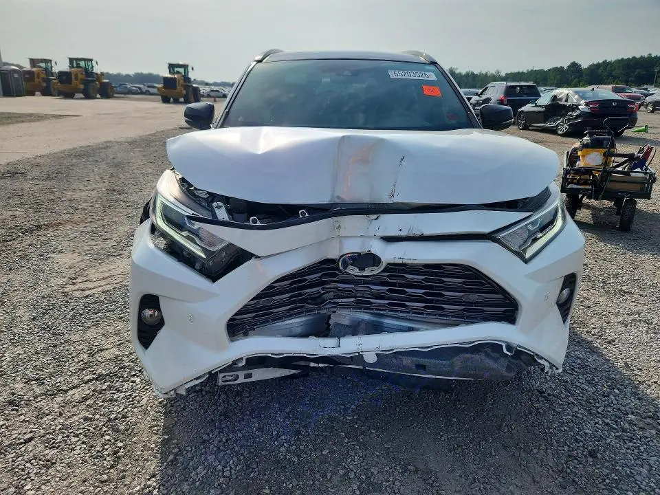 2020 TOYOTA RAV4 XSE  