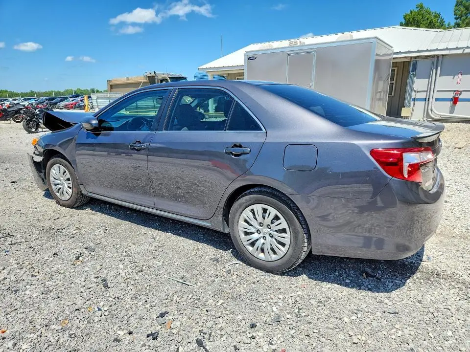 2012 TOYOTA CAMRY LE  