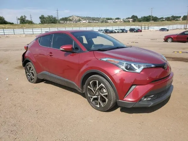2019 TOYOTA C-HR XLE  