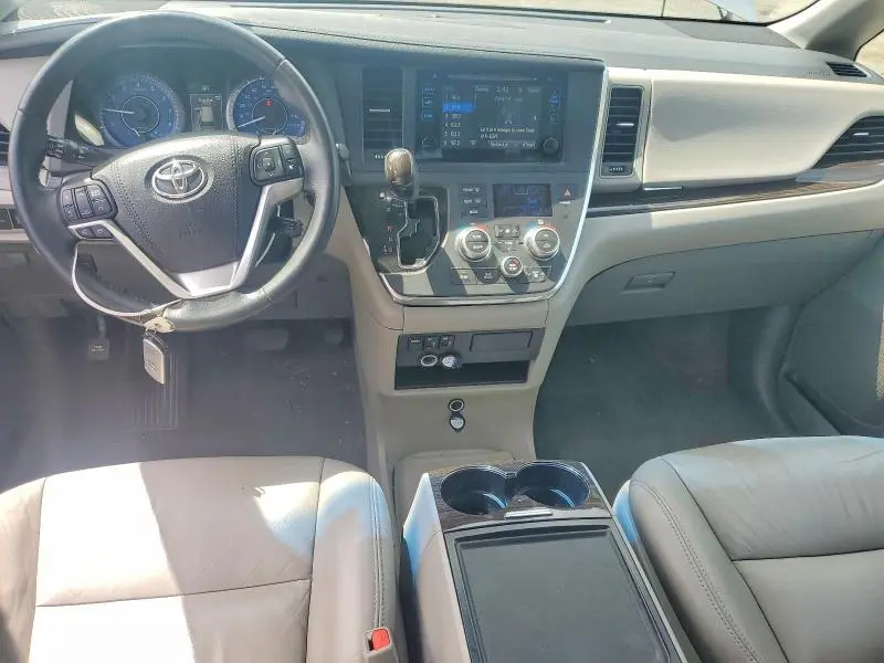 2017 TOYOTA SIENNA XLE 8-PASSENGER  