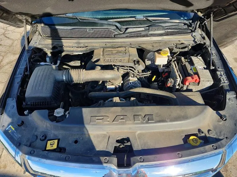 2019 RAM 1500 LARAMIE  