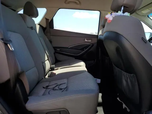 2017 HYUNDAI SANTA FE SE  