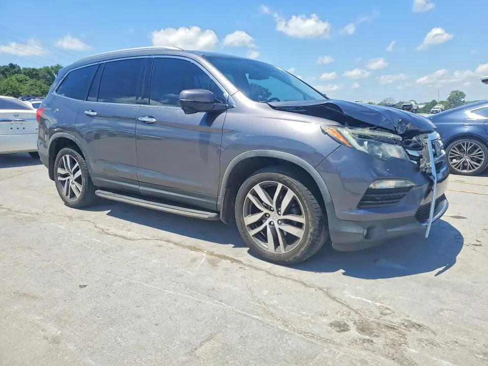 2018 HONDA PILOT TOURING  