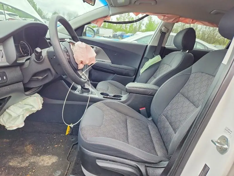 2019 KIA NIRO LX  