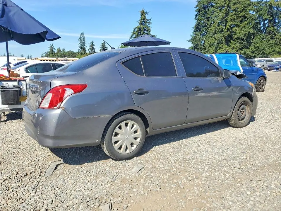 2018 NISSAN VERSA S  