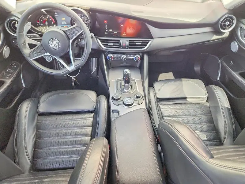 2017 ALFA ROMEO GIULIA TI  