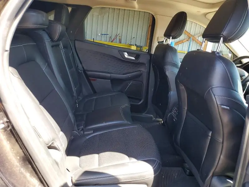 2020 FORD ESCAPE SE SPORT  