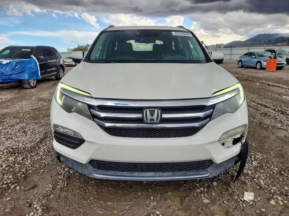 2017 HONDA PILOT ELITE  