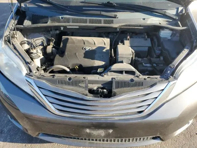 2011 TOYOTA SIENNA XLE  