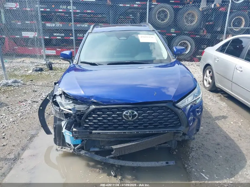2024 TOYOTA COROLLA CROSS LE