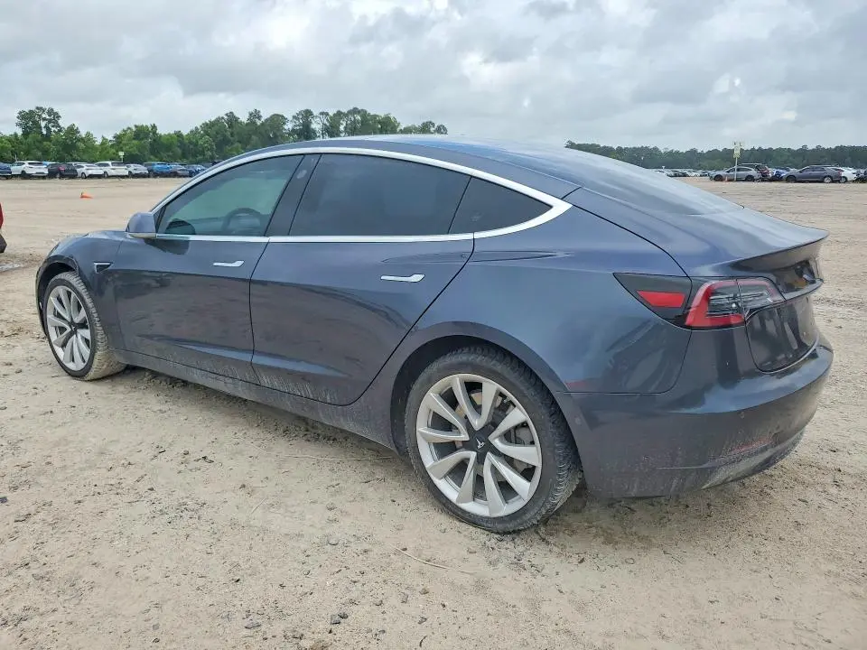 2018 TESLA MODEL 3   