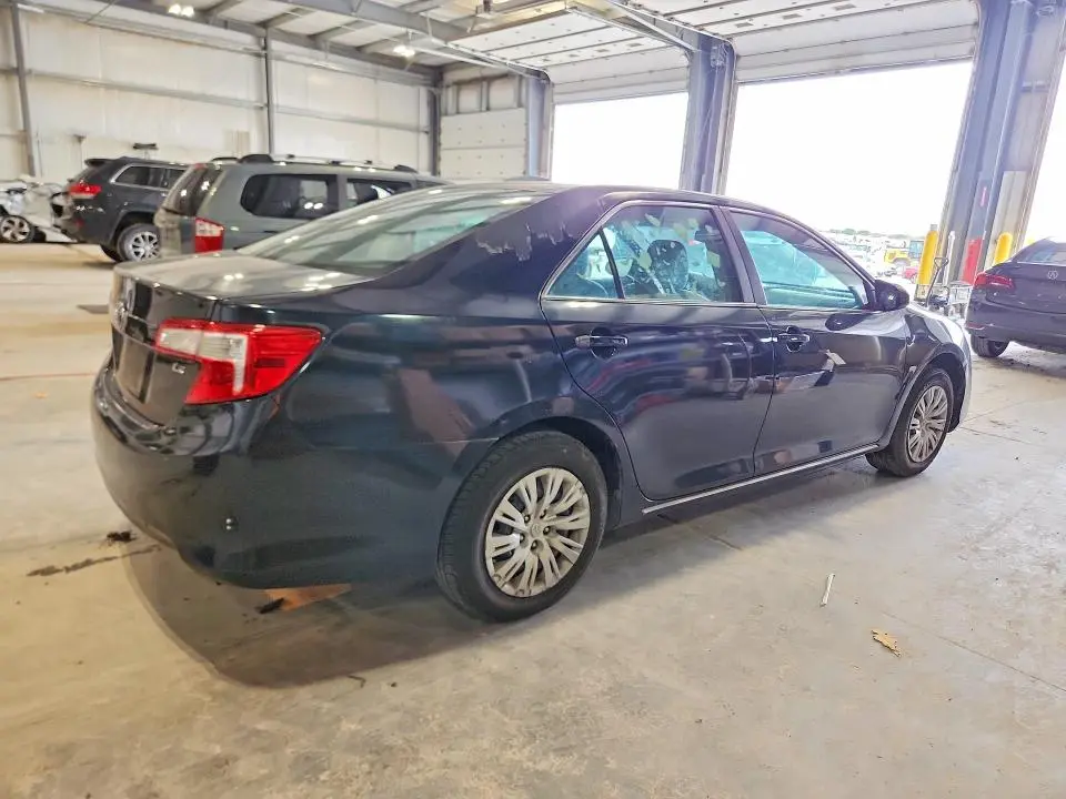 2012 TOYOTA CAMRY LE  