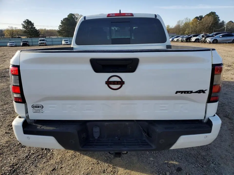 2023 NISSAN FRONTIER PRO-4X  