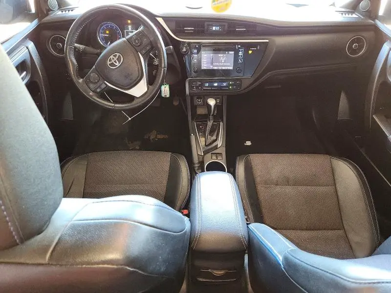 2017 TOYOTA COROLLA SE  