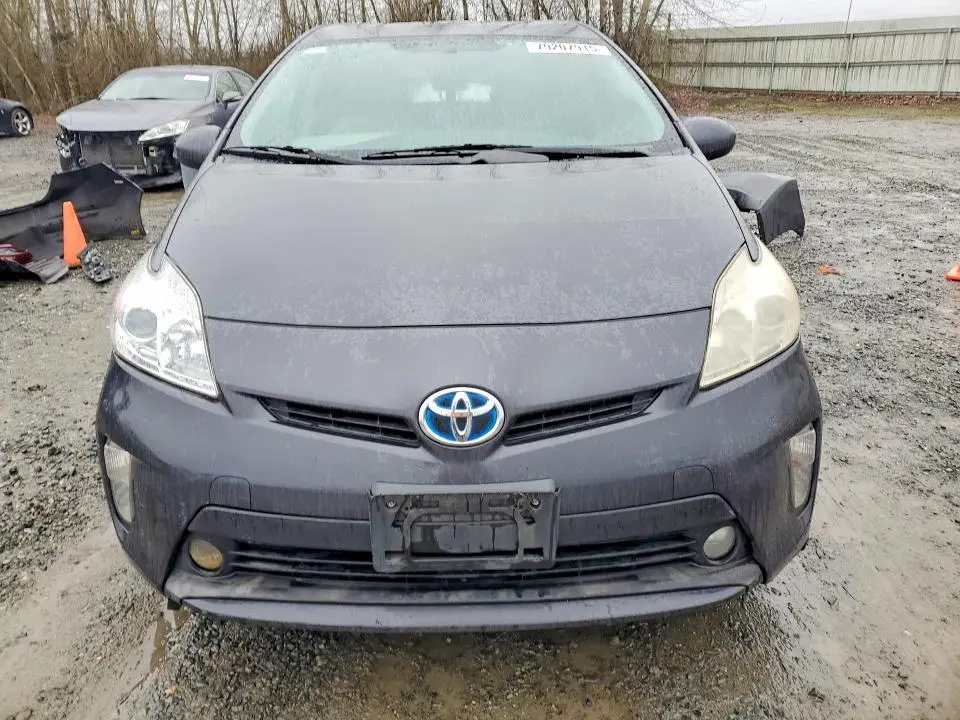2014 TOYOTA PRIUS THREE  