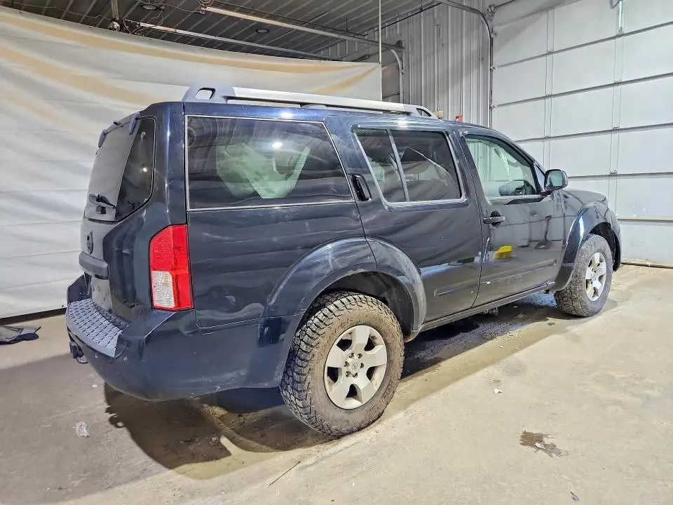 2012 NISSAN PATHFINDER S  