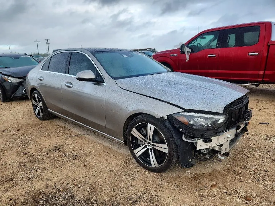 2024 MERCEDES-BENZ C 300  