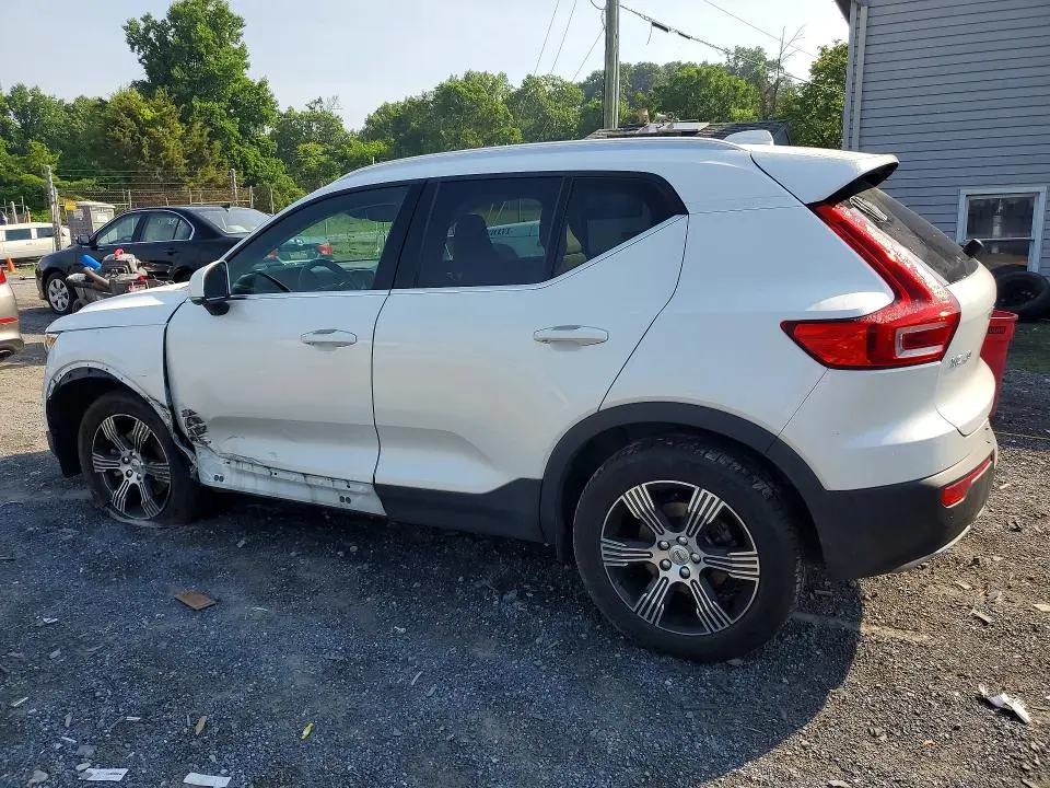 2019 VOLVO XC40 T5 INSCRIPTION  