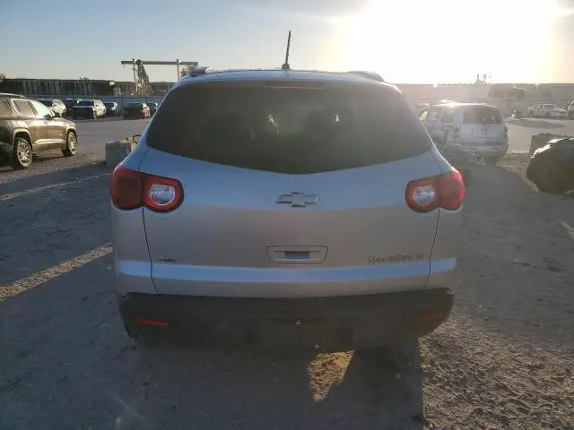 2010 CHEVROLET TRAVERSE LT  