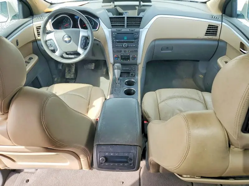 2011 CHEVROLET TRAVERSE LT  