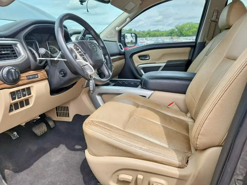 2017 NISSAN TITAN SL  