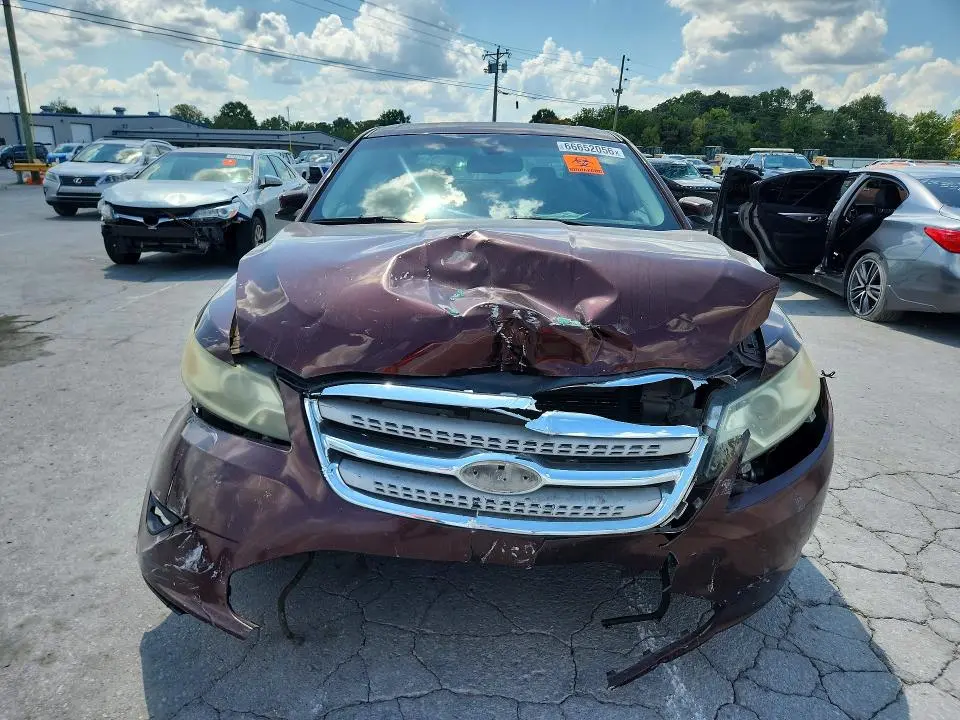 2010 FORD TAURUS SEL  