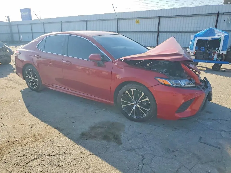 2019 TOYOTA CAMRY SE  